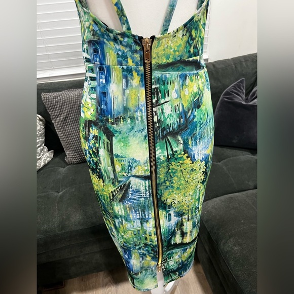 Caribbean Queen Tropical Green and Blue Backless Dress - Picture 10 of 12